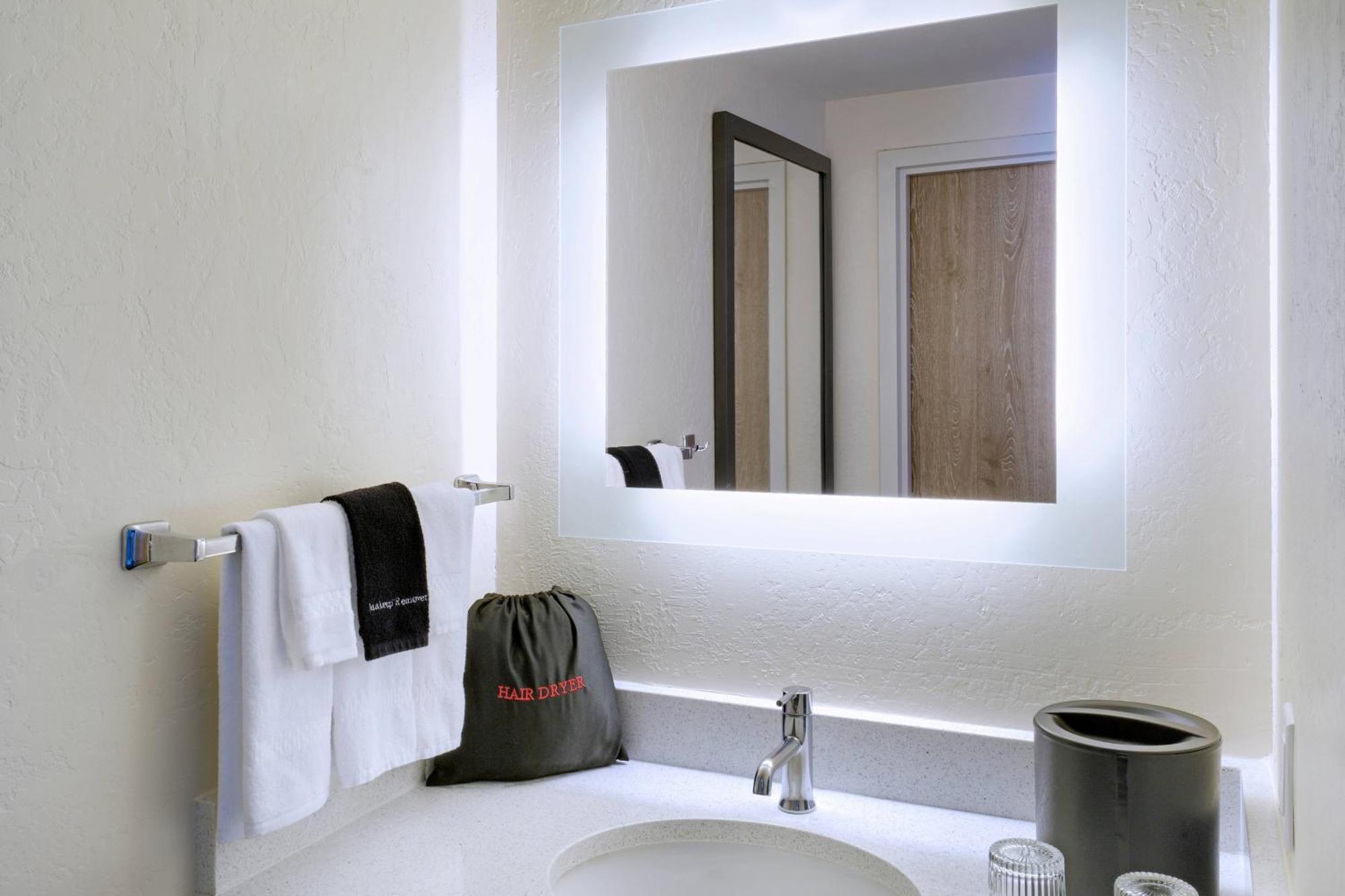 Springhill Suites Phoenix Glendale/Peoria Exterior photo